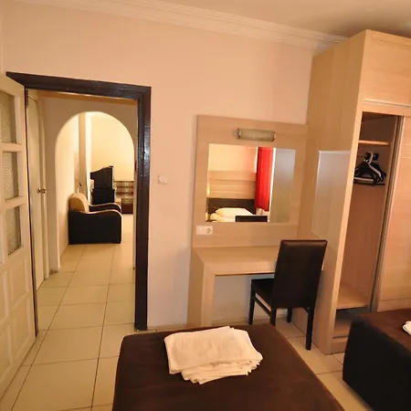 Hotel apartamentowy House 1